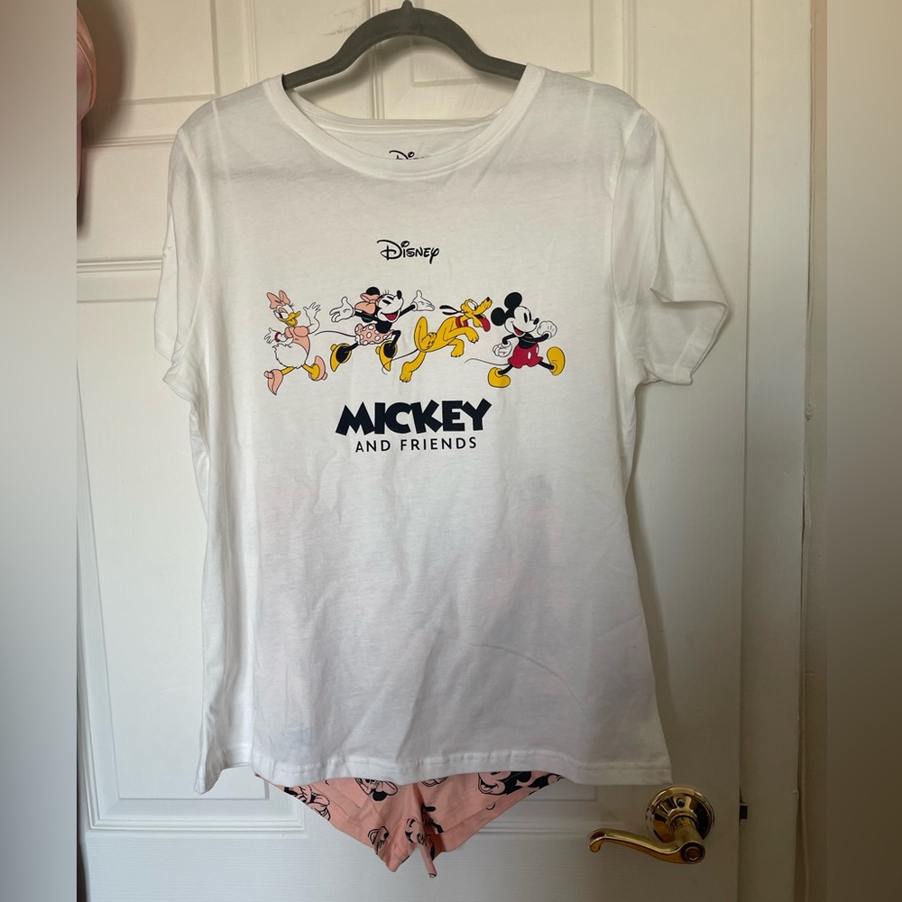NWT! Disney Mickey and Friends Pajama Set